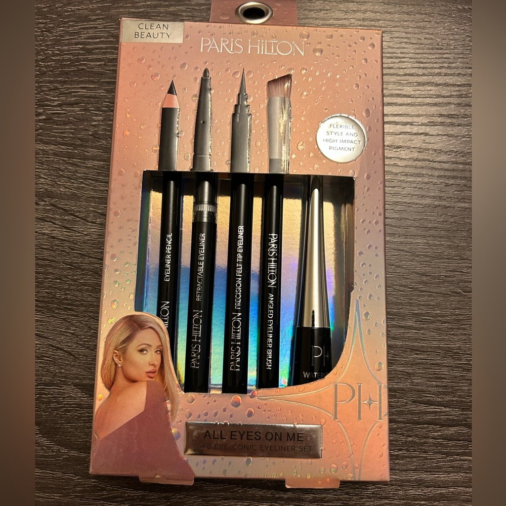 Paris Hilton Eyeliner Set - Black